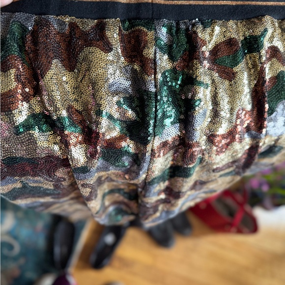 Camo Sequin Jogger Pants - Green, black and Gold - Picture 8 of 8